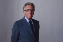 Gianni Buquicchio, președintele Comisiei de la Veneția: „Aţi pierdut mult timp fără niciun folos, pentru că partidele politice au dus lupte între ele” Gianni Buquicchio, președintele Comisiei de la Veneția: „Aţi pierdut mult timp fără niciun folos, pentru că partidele politice au dus lupte între ele”
