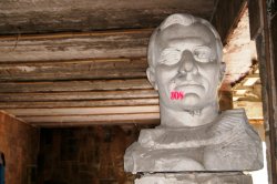 Centrul de Tineret „Iuri Gagarin”, ruină națională cu proprietar anonim Centrul de Tineret „Iuri Gagarin”, ruină națională cu proprietar anonim