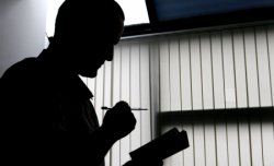 Doi polonezi reţinuţi la Varşovia pentru spionaj în favoarea Rusiei Doi polonezi reţinuţi la Varşovia pentru spionaj în favoarea Rusiei