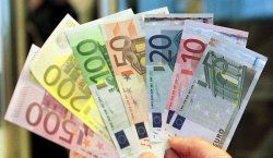 În 2014 transferurile băneşti de peste hotare au fost mai mari ca în 2013 În 2014 transferurile băneşti de peste hotare au fost mai mari ca în 2013