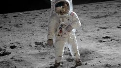 De ce nu mai merg oamenii azi pe Lună? De ce în 1969 s-a putut și azi nu De ce nu mai merg oamenii azi pe Lună? De ce în 1969 s-a putut și azi nu