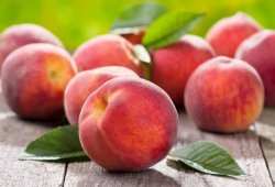 Profită din plin de fructele de sezon: Piersici pentru slăbire, anemie şi măşti de faţă Profită din plin de fructele de sezon: Piersici pentru slăbire, anemie şi măşti de faţă
