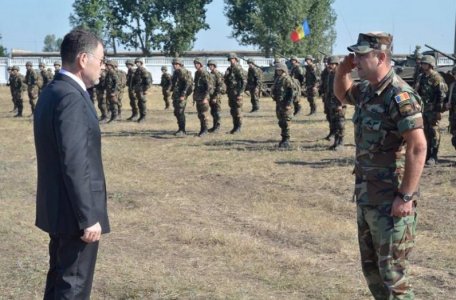 INTERVIU cu Anatol Șalaru: "Dacă va fi necesar vom vorbi cu şefii lui de la Moscova. Suntem totuşi o ţară suverană" INTERVIU cu Anatol Șalaru: "Dacă va fi necesar vom vorbi cu şefii lui de la Moscova. Suntem totuşi o ţară suverană"