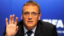 Corupție în fotbal. Secretarul general al FIFA a fost demis din funcţie Corupție în fotbal. Secretarul general al FIFA a fost demis din funcţie