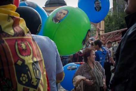 Видео с протеста 27 сентября, организованного Усатым и Додоном. Люди не знают, почему протестуют Видео с протеста 27 сентября, организованного Усатым и Додоном. Люди не знают, почему протестуют