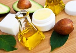 (FRUMUSEȚE) Uleiuri naturale care fac minuni pentru părul tău. Ce efecte au? (FRUMUSEȚE) Uleiuri naturale care fac minuni pentru părul tău. Ce efecte au?