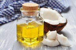 (FRUMUSEȚE) Uleiul de cocos, aliatul tău pentru o piele frumoasă (FRUMUSEȚE) Uleiul de cocos, aliatul tău pentru o piele frumoasă