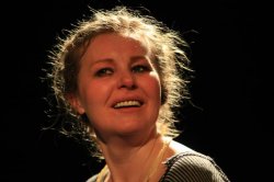 (Soroca) De Ziua Naţională a României actriţa Tania Popa va juca un monospectacol (Soroca) De Ziua Naţională a României actriţa Tania Popa va juca un monospectacol