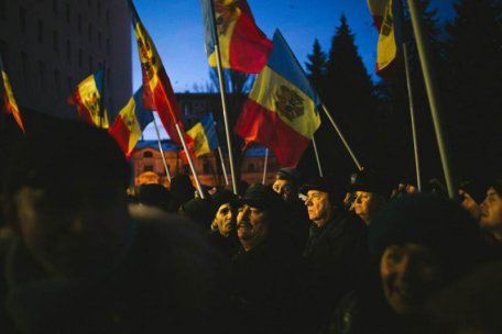 все могут сказать «Долой», но кем заменять? все могут сказать «Долой», но кем заменять?