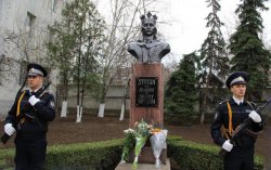 La Cahul a fost inaugurat bustul lui Ștefan cel Mare La Cahul a fost inaugurat bustul lui Ștefan cel Mare