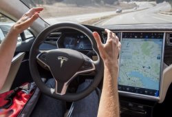 Tesla, comenzi de 10 miliarde de dolari, în doar 36 de ore de la prezentarea noului model Tesla, comenzi de 10 miliarde de dolari, în doar 36 de ore de la prezentarea noului model
