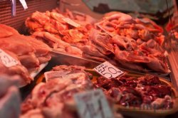Administrația Pieței Centrale nu poate verifica halele unde se vinde carne și pește Administrația Pieței Centrale nu poate verifica halele unde se vinde carne și pește