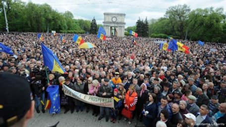Primarii, gata de proteste: Cerem descentralizare și oprirea presiunilor asupra aleșilor locali pe criterii politice Primarii, gata de proteste: Cerem descentralizare și oprirea presiunilor asupra aleșilor locali pe criterii politice