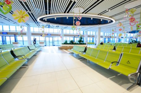 Un renumit producător de mobilă din Spania a remarcat designul Aeroportului Chișinău Un renumit producător de mobilă din Spania a remarcat designul Aeroportului Chișinău