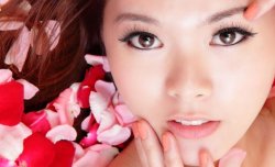 Masca de faţă japoneză care te va întineri cu cinci ani Masca de faţă japoneză care te va întineri cu cinci ani