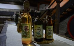 La ce temperatură se beau vinurile. De ce nu e corectă formula: vin alb la rece, vin roşu la temperatura camerei La ce temperatură se beau vinurile. De ce nu e corectă formula: vin alb la rece, vin roşu la temperatura camerei