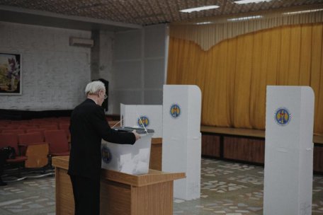 Граждане РМ вышли 30 октября избирать нового президента страны Граждане РМ вышли 30 октября избирать нового президента страны