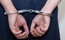 A FOST REŢINUT un suspect în cazul atacului armat de la o bancă din Strășeni A FOST REŢINUT un suspect în cazul atacului armat de la o bancă din Strășeni