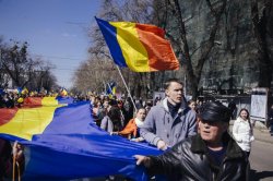 LIVE: Bulevardul Ștefan Cel Mare colorat în drapelul României LIVE: Bulevardul Ștefan Cel Mare colorat în drapelul României