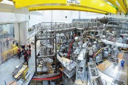 Reactorul german de fuziune nucleară W7-X funcționează și promite energie infinită Reactorul german de fuziune nucleară W7-X funcționează și promite energie infinită