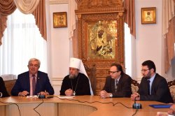 Scriitorul Igor Volnițchi a lansat noul său volum „Călătorind pe aripi de înger” Scriitorul Igor Volnițchi a lansat noul său volum „Călătorind pe aripi de înger”