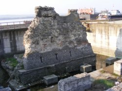 (ISTORIA DESPRE 31 IANUARIE) Romanii fac pod peste Dunăre. Americanii construiesc bomba cu hidrogen (ISTORIA DESPRE 31 IANUARIE) Romanii fac pod peste Dunăre. Americanii construiesc bomba cu hidrogen