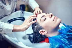 Cât de des trebuie să te speli pe cap în funcţie de tipul părului Cât de des trebuie să te speli pe cap în funcţie de tipul părului