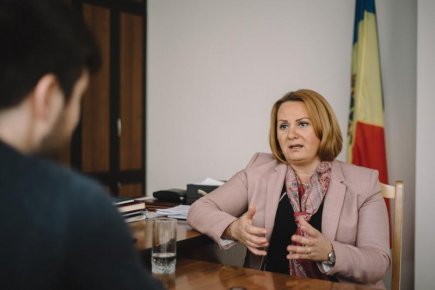 Stela Grigoraș, ministrul Muncii, Protecției Sociale și Familiei: „Sistemul nostru de salarizare nu este o mândrie” Stela Grigoraș, ministrul Muncii, Protecției Sociale și Familiei: „Sistemul nostru de salarizare nu este o mândrie”