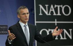 Jens Stoltenberg, secretarul general NATO, îndeamnă ţările membre ale Alianţei Nord-Atlantice să suplimenteze bugetele pentru apărare în contextul "tensiunilor" internaţionale Jens Stoltenberg, secretarul general NATO, îndeamnă ţările membre ale Alianţei Nord-Atlantice să suplimenteze bugetele pentru apărare în contextul "tensiunilor" internaţionale