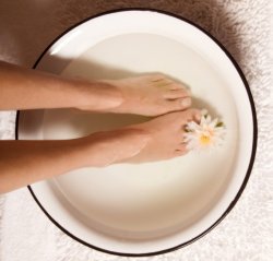 Scapă de mirosul neplăcut al picioarelor Scapă de mirosul neplăcut al picioarelor