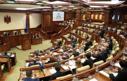 В первом чтении принят проект по смешанной избирательной системе В первом чтении принят проект по смешанной избирательной системе