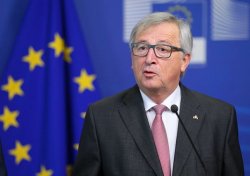 Jean-Claude Juncker, în prima sa vizită în România. Preşedintele Comisiei Europene se întâlneşte astăzi cu preşedintele şi premierul Jean-Claude Juncker, în prima sa vizită în România. Preşedintele Comisiei Europene se întâlneşte astăzi cu preşedintele şi premierul