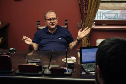 NICOLAE ANDRONIC: „Dacă vom vorbi numai despre Plahotniuc, ne vom trezi cu numai două partide” NICOLAE ANDRONIC: „Dacă vom vorbi numai despre Plahotniuc, ne vom trezi cu numai două partide”