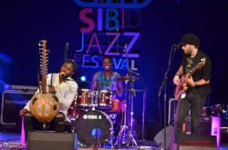 Sibiu: Artiști din 17 țări se întâlnesc la Sibiu Jazz Festival 2017 Sibiu: Artiști din 17 țări se întâlnesc la Sibiu Jazz Festival 2017