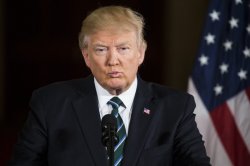 Consilier pentru securitate naţională al Casei Albe: Comentariile lui Donald Trump despre FBI în discuţiile cu Rusia au vizat cooperarea Consilier pentru securitate naţională al Casei Albe: Comentariile lui Donald Trump despre FBI în discuţiile cu Rusia au vizat cooperarea