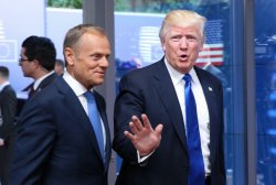 Donald Trump vrea intensificarea cooperării cu UE şi este preocupat de efecte negative ale Brexit asupra SUA. Donald Tusk: Rămân unele probleme în relaţia cu Washingtonul Donald Trump vrea intensificarea cooperării cu UE şi este preocupat de efecte negative ale Brexit asupra SUA. Donald Tusk: Rămân unele probleme în relaţia cu Washingtonul