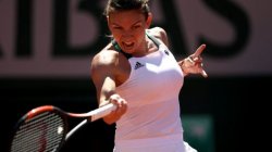 Simona Halep, învinsă de Jelena Ostapenko în finala turneului de la Roland Garros Simona Halep, învinsă de Jelena Ostapenko în finala turneului de la Roland Garros
