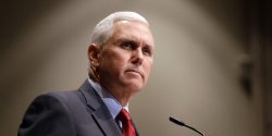 SUA: Vicepreședintele Mike Pence și-a angajat un avocat pentru ancheta privind legăturile cu Rusia SUA: Vicepreședintele Mike Pence și-a angajat un avocat pentru ancheta privind legăturile cu Rusia