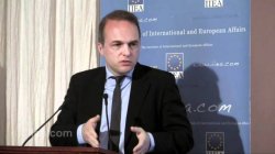 Final de campanie electorală în Franța. Interviu cu directorul Institutului Jaques Delors Final de campanie electorală în Franța. Interviu cu directorul Institutului Jaques Delors