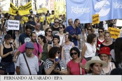 Mii de oameni au manifestat la Madrid în favoarea primirii refugiaților în Spania Mii de oameni au manifestat la Madrid în favoarea primirii refugiaților în Spania