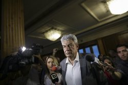 Klaus Iohannis l-a desemnat pe Mihai Tudose prim-ministru al României Klaus Iohannis l-a desemnat pe Mihai Tudose prim-ministru al României