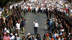 Mii de cetăţeni turci protestează în Istanbul, faţă de Administraţia de la Ankara Mii de cetăţeni turci protestează în Istanbul, faţă de Administraţia de la Ankara