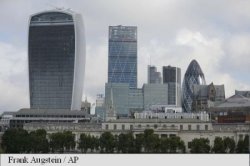 Franța vrea să distrugă City of London, potrivit unei oficialități britanice Franța vrea să distrugă City of London, potrivit unei oficialități britanice
