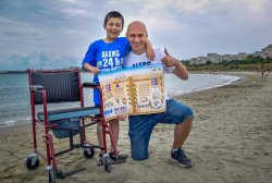 Concept unic în Europa. Plajă pentru persoane cu dizabilităţi, în România Concept unic în Europa. Plajă pentru persoane cu dizabilităţi, în România