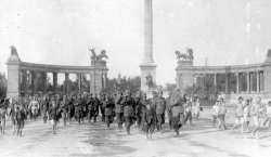 ZI ISTORICĂ pentru România Mare - 4 august 1919 / Armata noastră ocupă Budapesta fără lupte ZI ISTORICĂ pentru România Mare - 4 august 1919 / Armata noastră ocupă Budapesta fără lupte