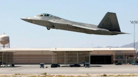 Armata americană își intensifică activitatea la baza de la Kogălniceanu Armata americană își intensifică activitatea la baza de la Kogălniceanu