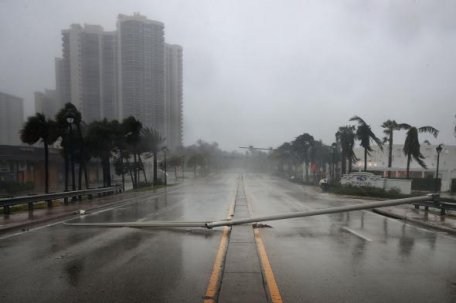 Uraganele Harvey și Irma au făcut RAVAGII și în vistieria Statelor Unite Uraganele Harvey și Irma au făcut RAVAGII și în vistieria Statelor Unite