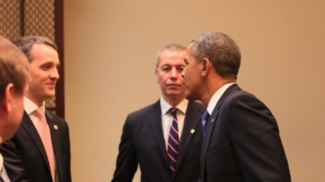 ANALIȘTI POLITICI /// Potrivit practicii europene la Apărare nu e obligatoriu să fie un militar ANALIȘTI POLITICI /// Potrivit practicii europene la Apărare nu e obligatoriu să fie un militar
