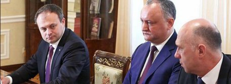 PRESA din România /// Guvernarea, șah la Dodon: Se anunță o schimbare definitorie în Constituție PRESA din România /// Guvernarea, șah la Dodon: Se anunță o schimbare definitorie în Constituție