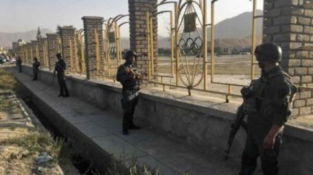 Atentat sinucigaș lângă un stadion din Kabul: cel puțin trei morți și cinci răniți Atentat sinucigaș lângă un stadion din Kabul: cel puțin trei morți și cinci răniți